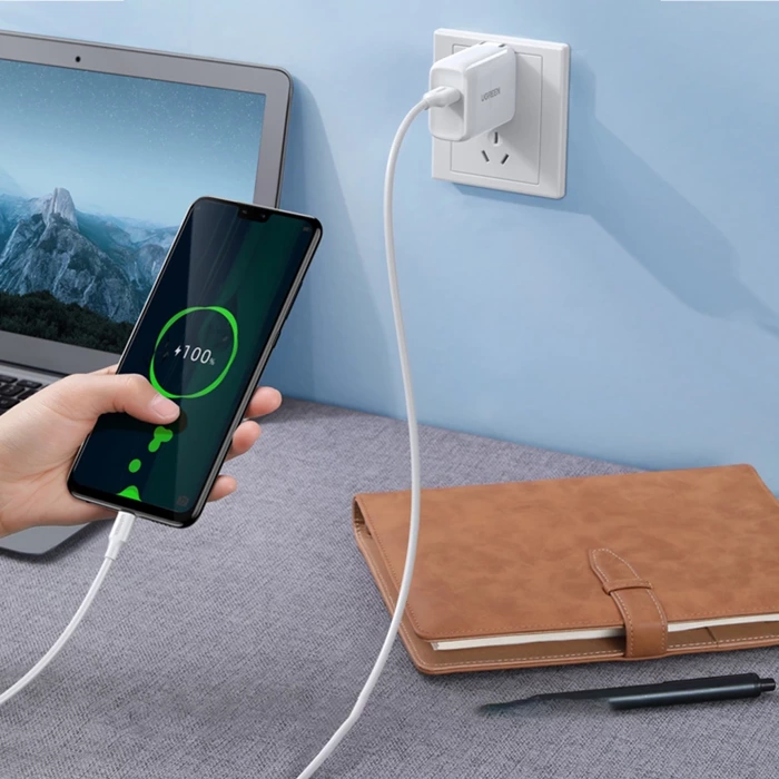 UGREEN USB-A Micro USB QuickCharge 3.0 2.4A 2m Kabel Weiß