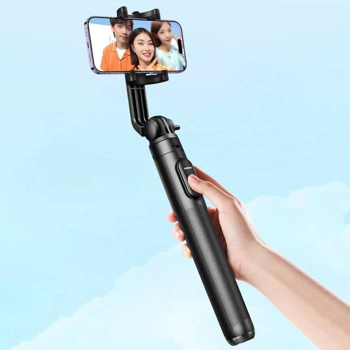 Selfie stick / kijek teleskopowy ze stojakiem i pilotem Bluetooth 1.5m Ugreen LP586 - czarny